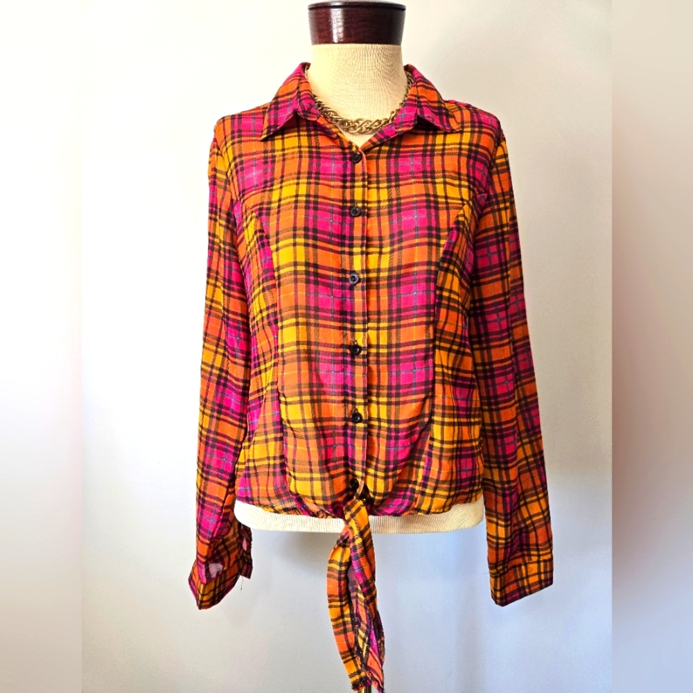 ALI & KRIS Pink And Orange Plaid Button-Up Tie-Front Shirt. Size Large